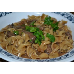 Travellunch the Tourist food of the Adult, with the mushrooms, and the noodles for 1 person.