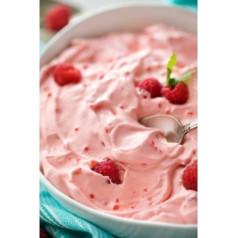 Travellunch of the Dessert with the raspberries