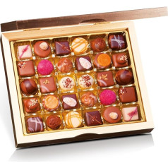 Pralinenbote - The Pralinenclub Year with 12 x 30 Chocolatiers Chocolatiers - The Praline Gift (12 Chocolates Deliveries in 12 Months)