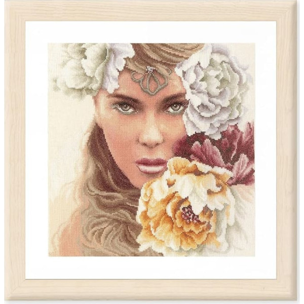 Counted Cross Stitch Kit: Enchanting Eyes, NA, 32 x 34cm