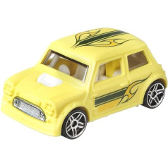 Hot Wheels Color Shifters GVL70 ~ Mini Cooper ~ Die-Cast Colour Changing Vehicle ~ Green to Yellow