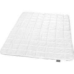 Traumnacht Anti-Dust Mite Duvet (Sanitized), Antibacterial Quilt, 4 Seasons All-Season Duvet, 155 x 220 cm, Oeko-Tex Certified, Developed in Germany