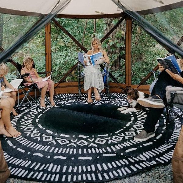 Glamplife Outdoor Rug Waterproof 9ft Round Plastic Straw Rug for Patio Reversible for RV Camping RV Picnic Backyard Balcony Porch Beach