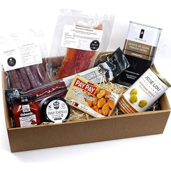 Gift Box with Olive Oil, Salami and Spanish Tapas and Delicatessen