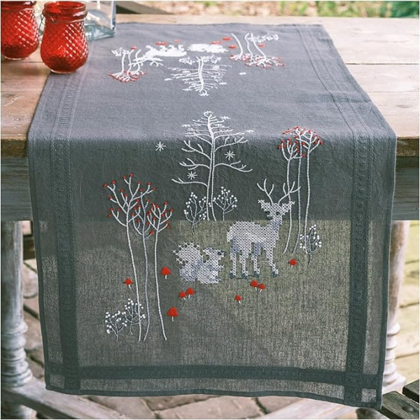 VERVACO Cross Stitch Kit Pre-Printed Table Runner Forest Animals Winter Embroidery Blankets Pre-Drawn DIY Crafts Adults Creative Embroidery Runner for Self-Embroidery 40 x 100 cm Embroidery Set