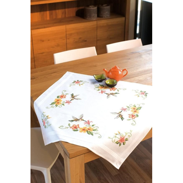 Vervaco Embroidery: Tablecloth: Hummingbird, 100% Cotton Multi-Colour, 40 x 2 x 20 cm