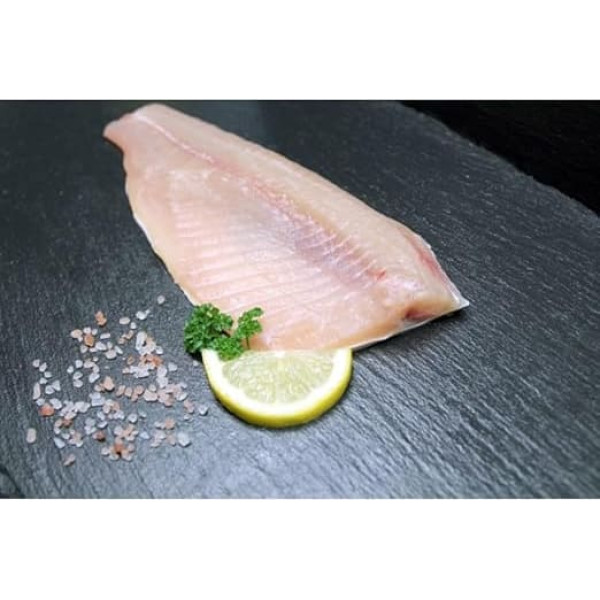 Carp Fillet | Freshly Slaughtered | Ready for Kitchen | Hand Filleted | Fillet with Skin | Bone Cut | Approx. 300 g